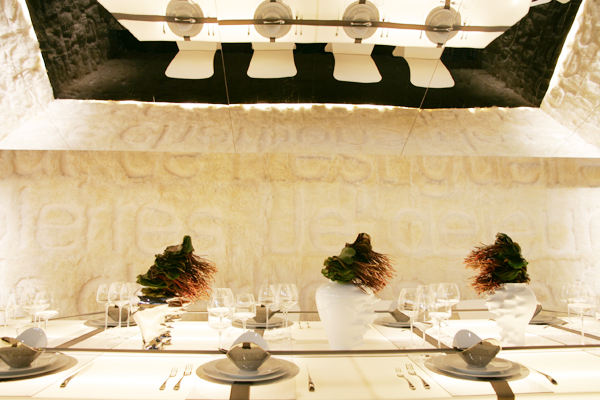 D'Apostrophe table design for DIFFA Dining by design at the 2011 New York Architectural Digest Magazine Home Design Show