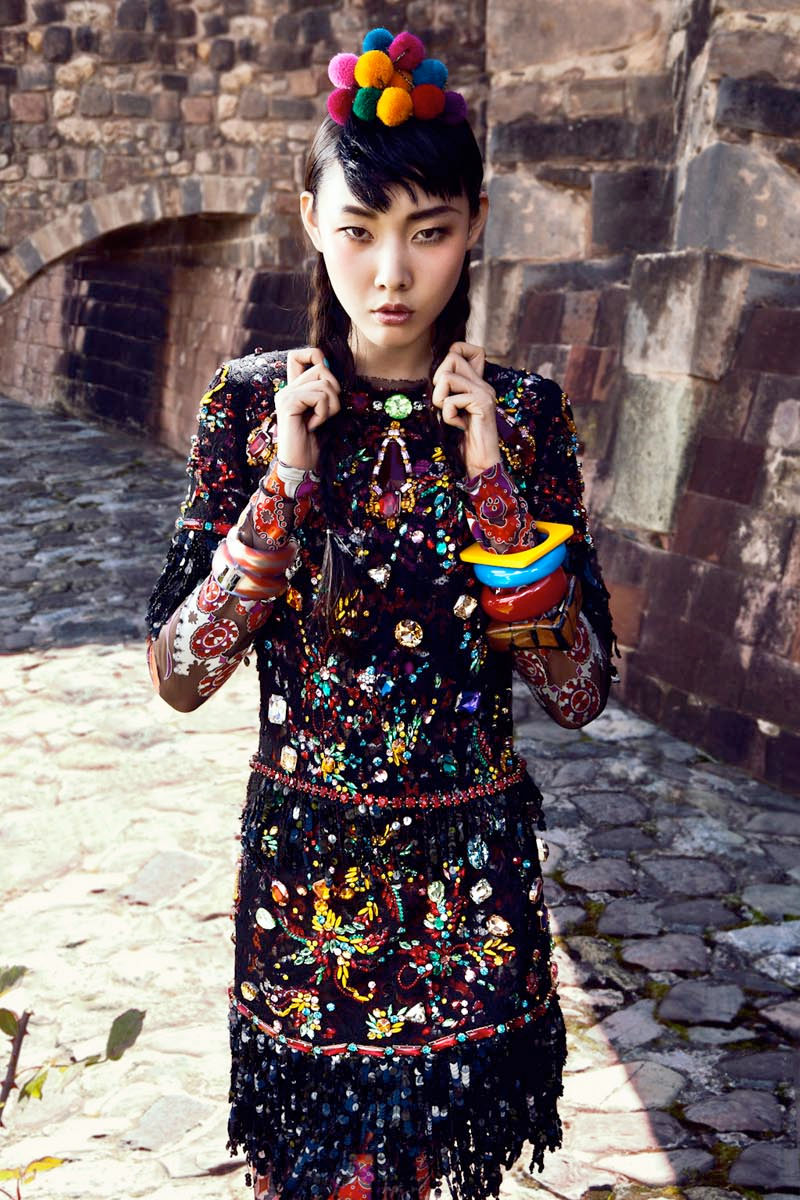 "Colors of Peru" fashion photography featuring Han Hye Jin in the July 2012 summer issue of Vogue Korea