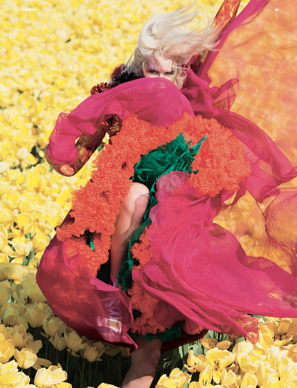 Model Lisanne de Jong Photographed by Viviane Sassen for Dazed & Confused A fashion editorial with Dutch model Lisanne de Jong.